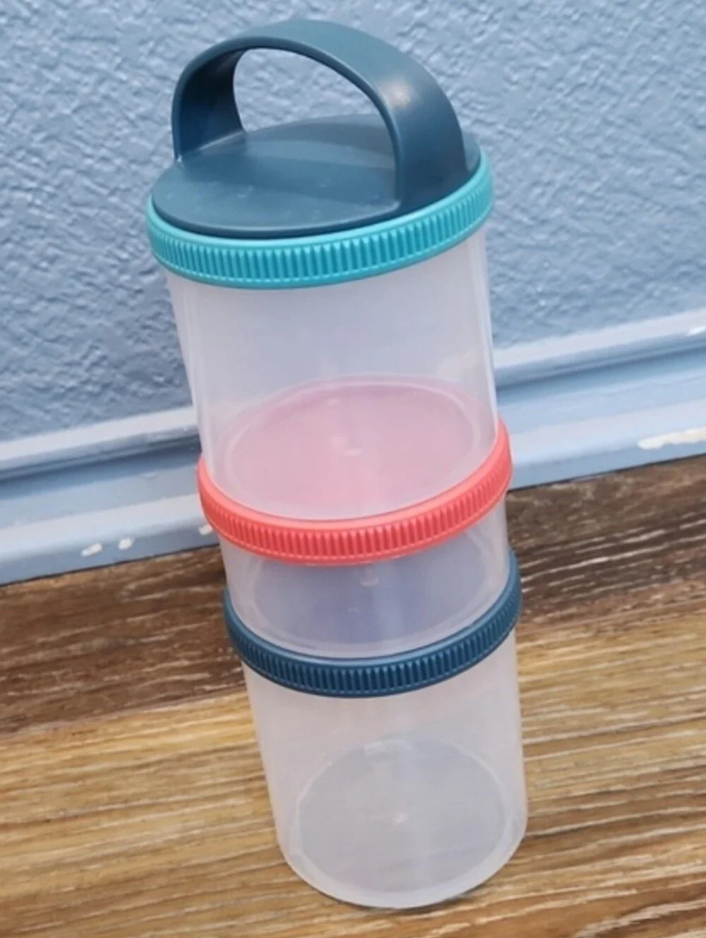 NWOT 3pc Set Travel Food Containers Plastic Blue Teal Pink Coral Twist Lock